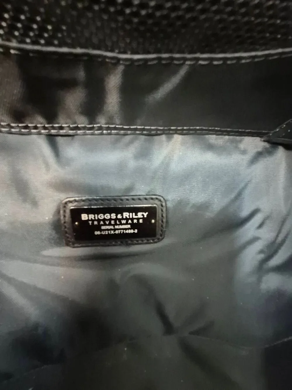 Briggs &Riley Baseline carry-on